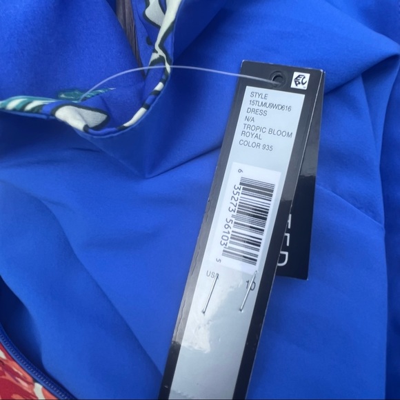 NWT! Tahari Royal Tropical Bloom dress! - Picture 8 of 9